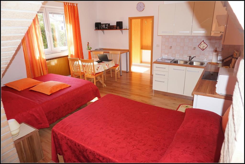 Orlando'S Apartments Oj Izola Kültér fotó